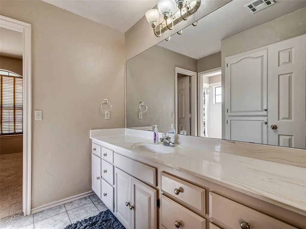 Photo 44 — 1423 E Twin Brook Terrace, Mustang, OK 73064