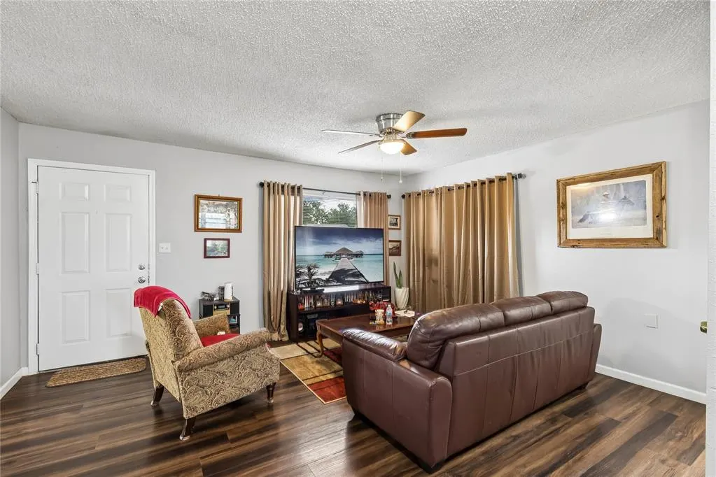 Photo 5 — 1013 Stansell Drive, Oklahoma City, OK 73110