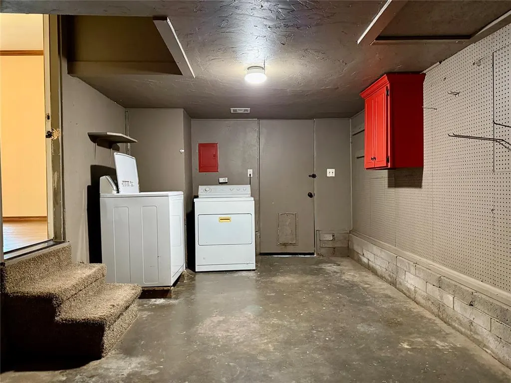 Photo 17 — 2128 Carlisle Road, Oklahoma City, OK 73120