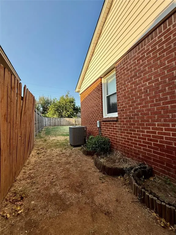 Photo 20 — 2128 Carlisle Road, Oklahoma City, OK 73120