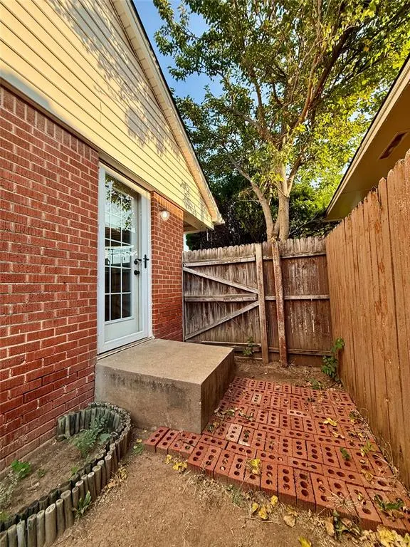 Photo 21 — 2128 Carlisle Road, Oklahoma City, OK 73120