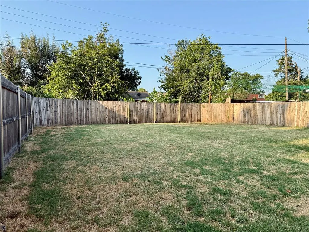 Photo 22 — 2128 Carlisle Road, Oklahoma City, OK 73120