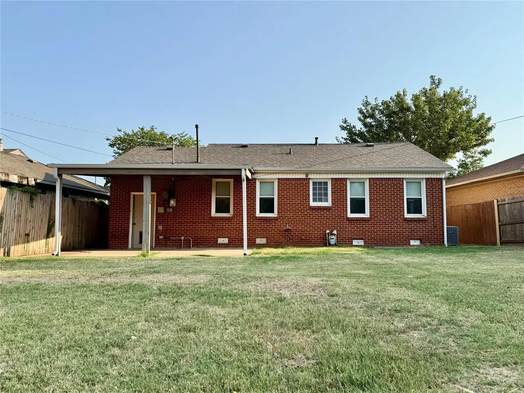 Photo 26 — 2128 Carlisle Road, Oklahoma City, OK 73120