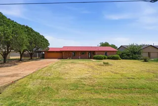 Sold home at 3300 N Park Lane