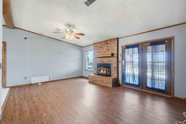 Photo 6 — 3300 N Park Lane, Altus, OK 73521