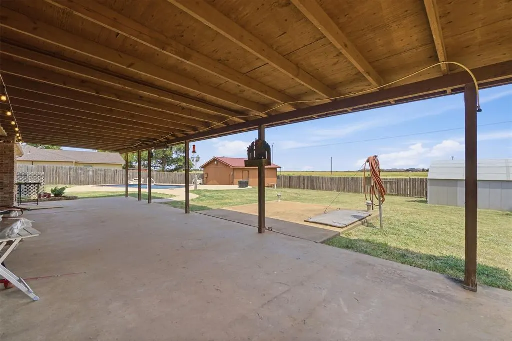 Photo 34 — 3300 N Park Lane, Altus, OK 73521