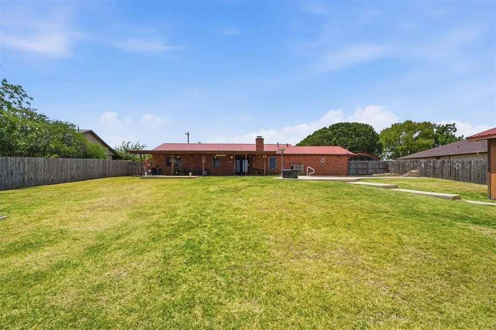 Photo 42 — 3300 N Park Lane, Altus, OK 73521