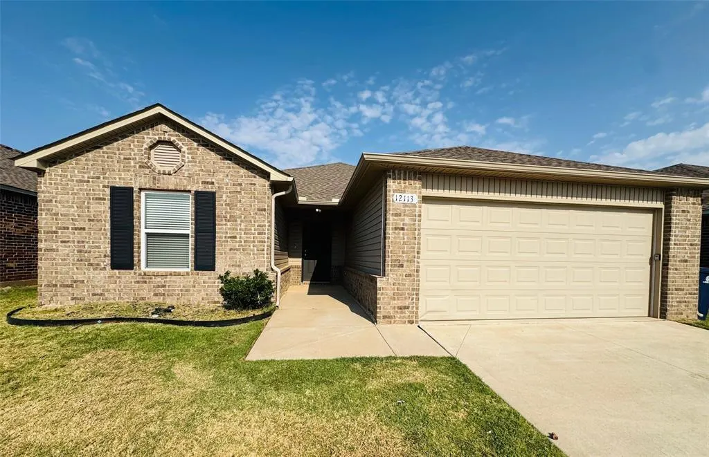 Front exterior — 12113 Jude Way, Yukon, OK 73099