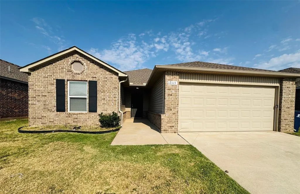 Photo 3 — 12113 Jude Way, Yukon, OK 73099