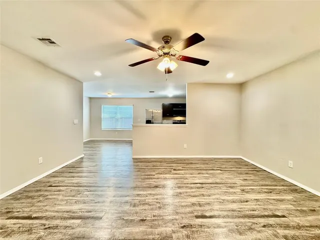 Photo 8 — 12113 Jude Way, Yukon, OK 73099