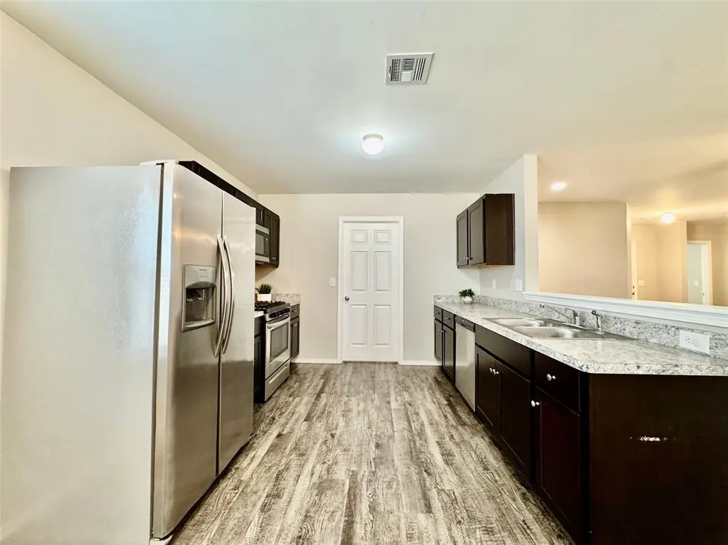 Photo 11 — 12113 Jude Way, Yukon, OK 73099