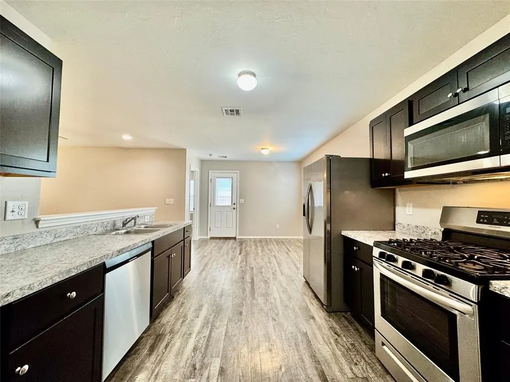 Photo 12 — 12113 Jude Way, Yukon, OK 73099