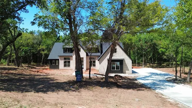 Photo 2 — 12925 Coltrane Road, Edmond, OK 73034