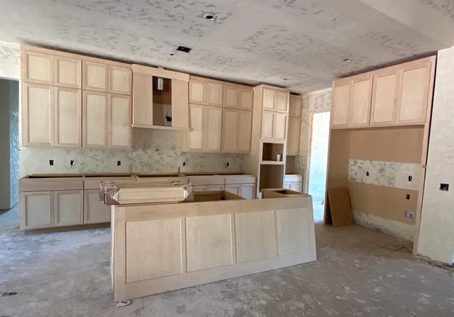 Photo 3 — 13225 Lost Creek Trail, Edmond, OK 73034