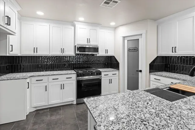 Photo 8 — 1205 E Oak Street, El Reno, OK 73036
