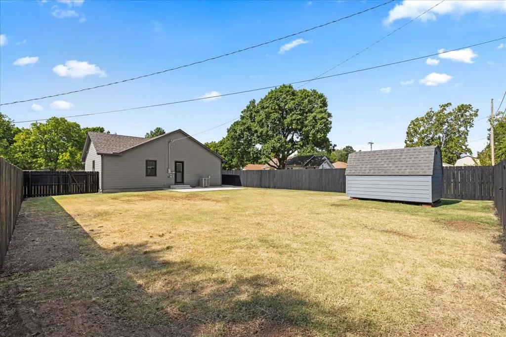 Photo 33 — 1205 E Oak Street, El Reno, OK 73036