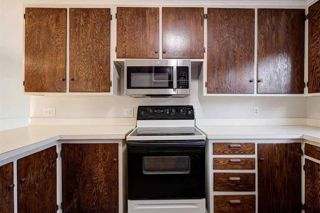Photo 10 — 5117 N Miller Avenue, Oklahoma City, OK 73112