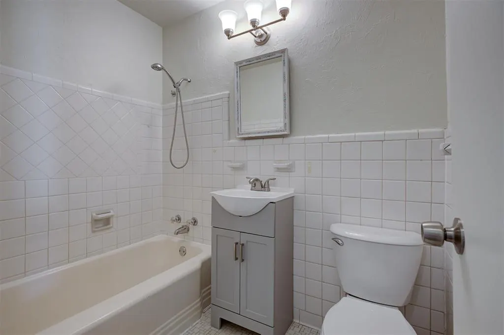 Photo 18 — 5117 N Miller Avenue, Oklahoma City, OK 73112