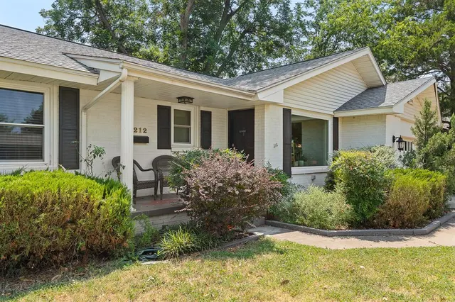 Photo 2 — 1212 Ann Arbor Drive, Norman, OK 73069