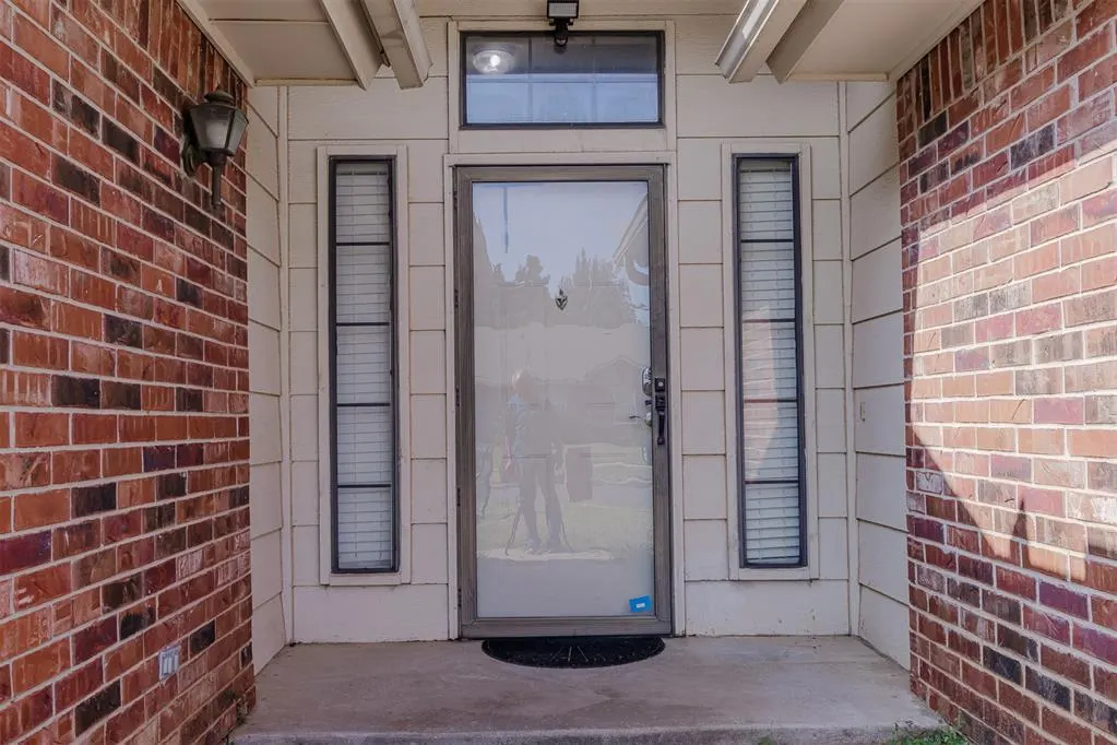 Photo 2 — 1717 NW Jackson Drive, Norman, OK 73071