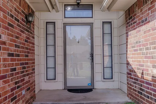 Photo 2 — 1717 NW Jackson Drive, Norman, OK 73071