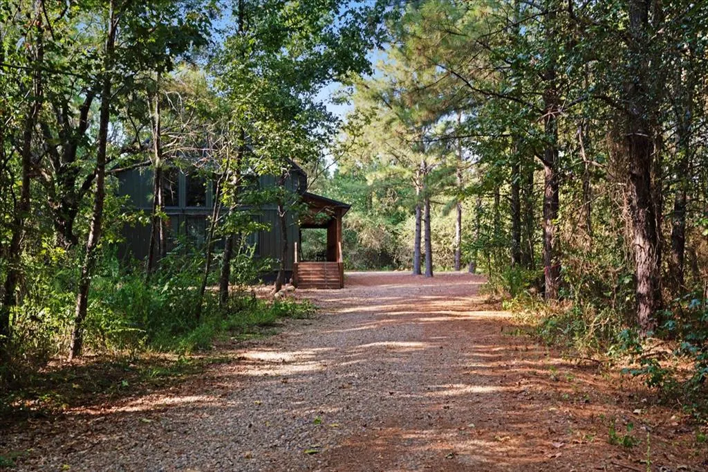 Photo 5 — 71 Secluded Acres Court, Broken Bow, OK 74728