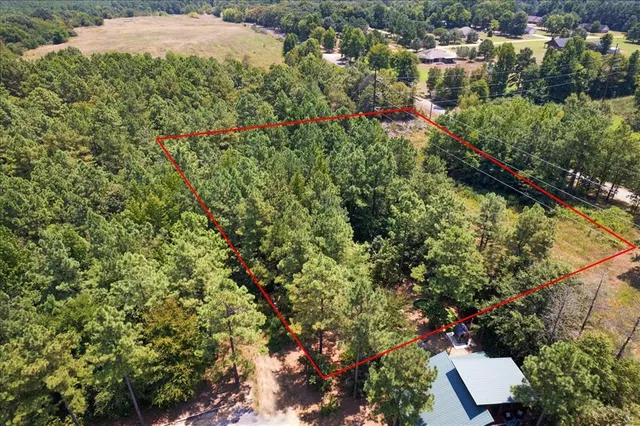 Photo 2 — 73 Wagon Wheel Court, Broken Bow, OK 74728