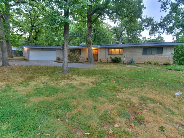 Photo 3 — 7509 W Fordson Drive, Oklahoma City, OK 73127