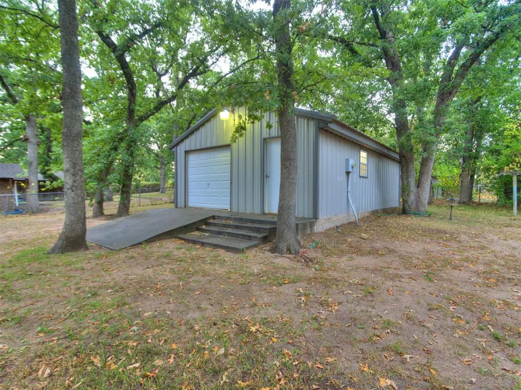 Photo 8 — 7509 W Fordson Drive, Oklahoma City, OK 73127