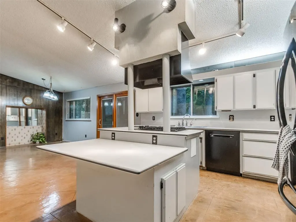 Photo 46 — 7509 W Fordson Drive, Oklahoma City, OK 73127