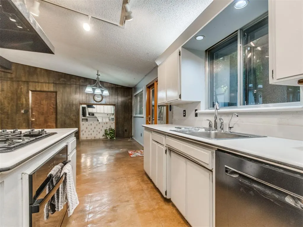 Photo 48 — 7509 W Fordson Drive, Oklahoma City, OK 73127