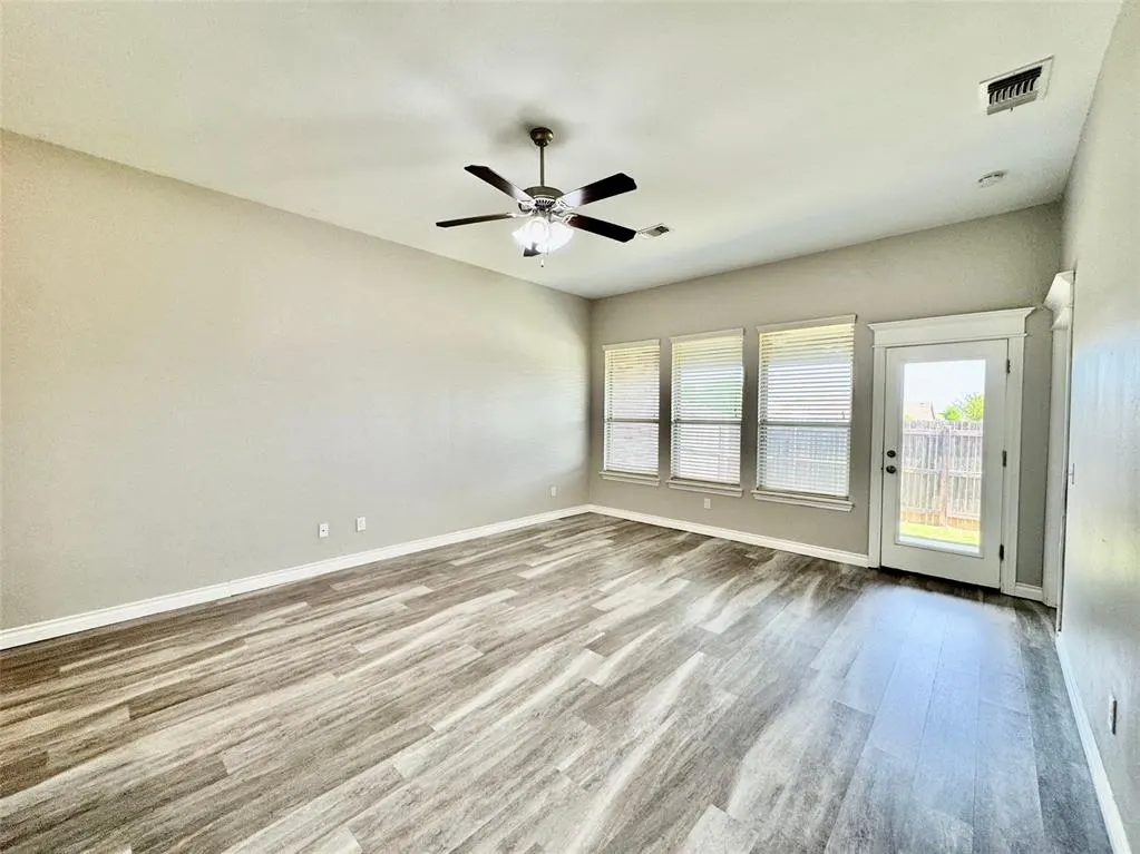 Photo 7 — 18100 Manera Way, Edmond, OK 73012