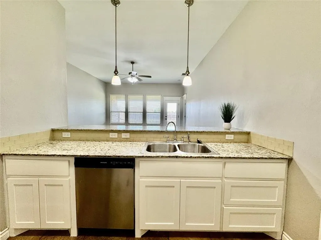 Photo 11 — 18100 Manera Way, Edmond, OK 73012