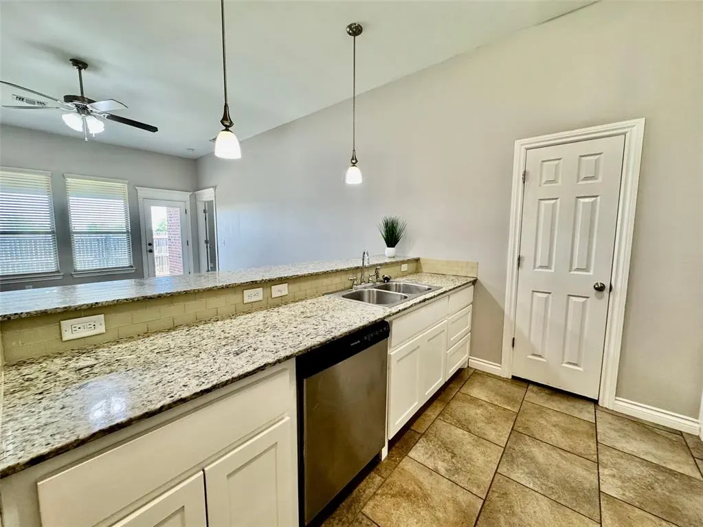 Photo 13 — 18100 Manera Way, Edmond, OK 73012
