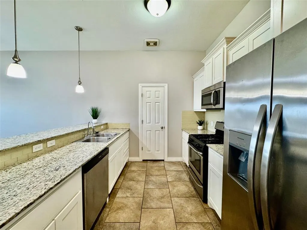 Photo 14 — 18100 Manera Way, Edmond, OK 73012