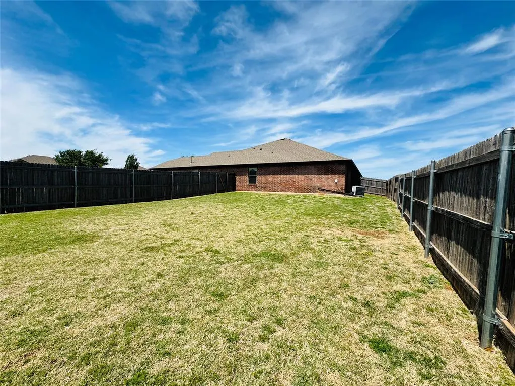 Photo 35 — 18100 Manera Way, Edmond, OK 73012