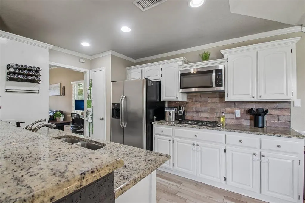 Photo 7 — 716 SW 149th Place, Oklahoma City, OK 73170