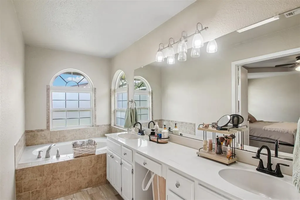 Photo 17 — 716 SW 149th Place, Oklahoma City, OK 73170