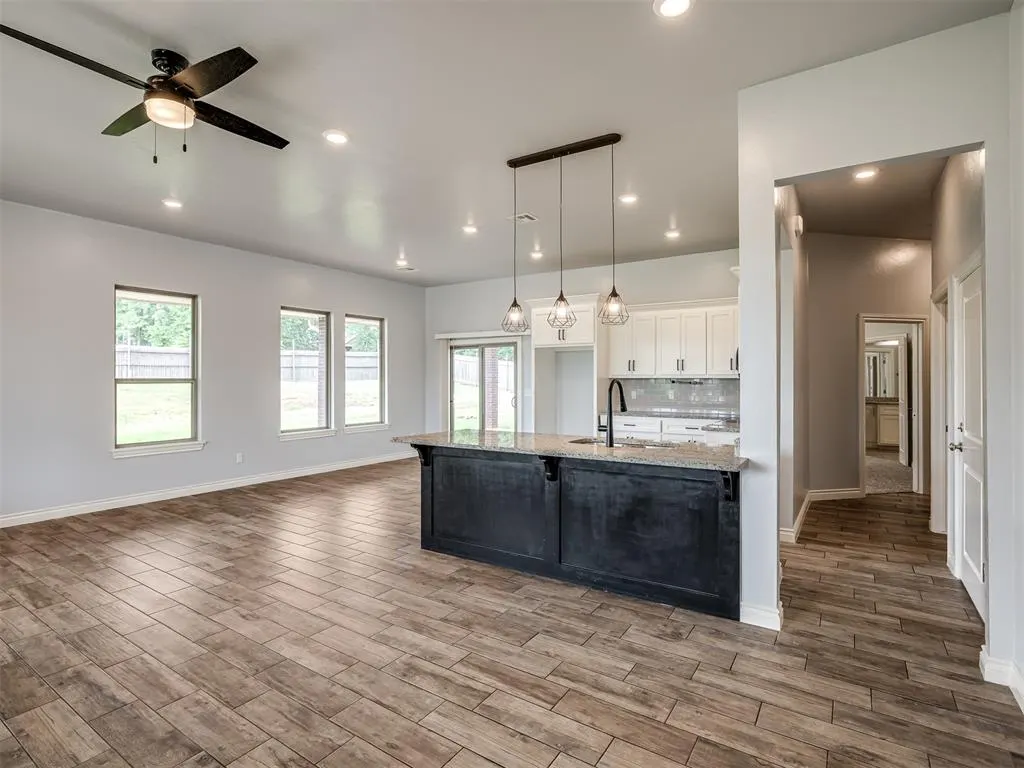 Photo 3 — 10000 Eagle Point, Newalla, OK 74857