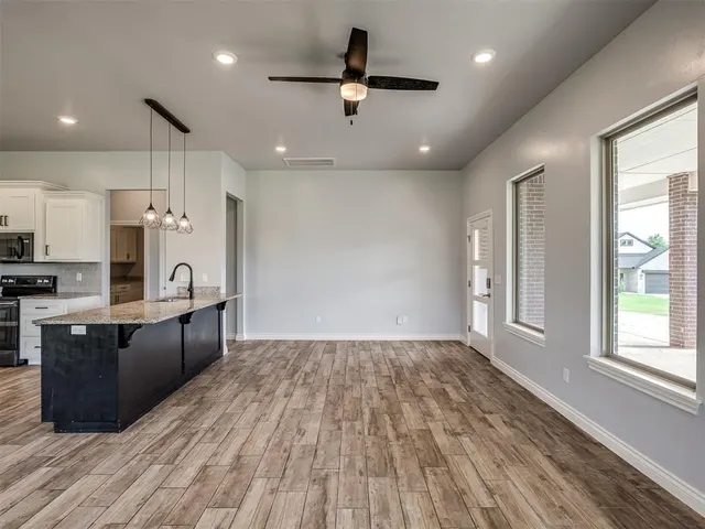 Photo 7 — 10000 Eagle Point, Newalla, OK 74857