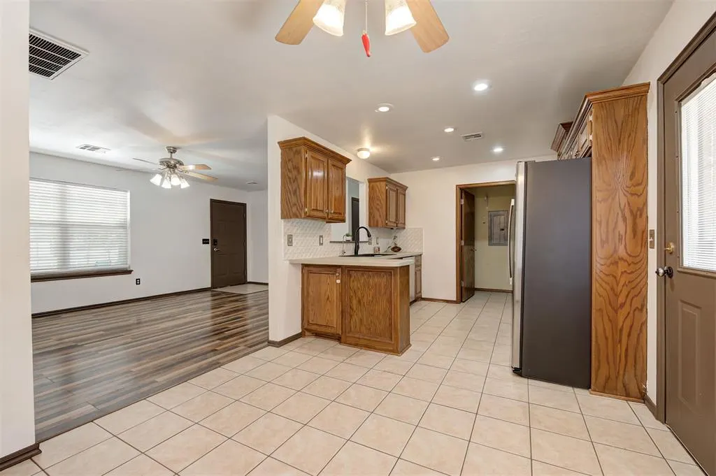Photo 11 — 3507 Basinger Street, Oklahoma City, OK 73150