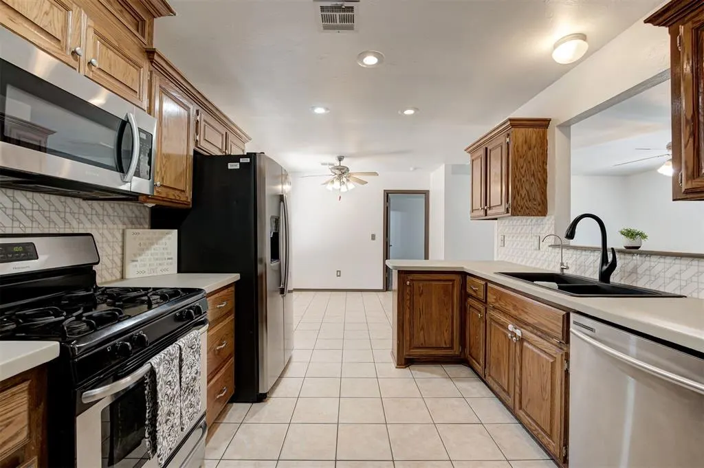 Photo 14 — 3507 Basinger Street, Oklahoma City, OK 73150