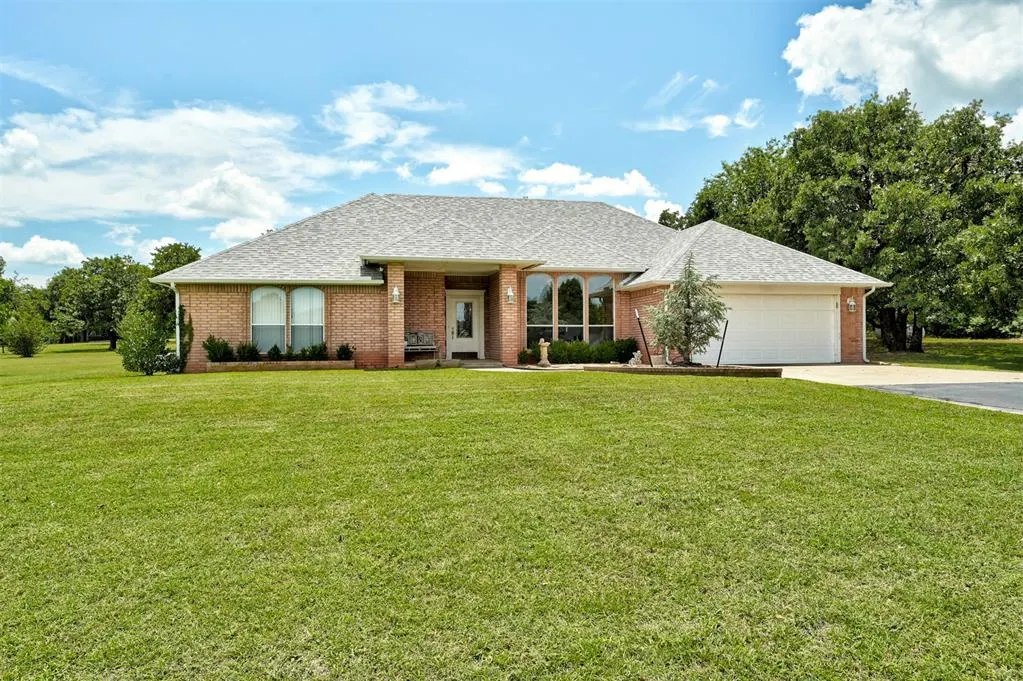 Front exterior — 3112 Pelican Way, Blanchard, OK 73010