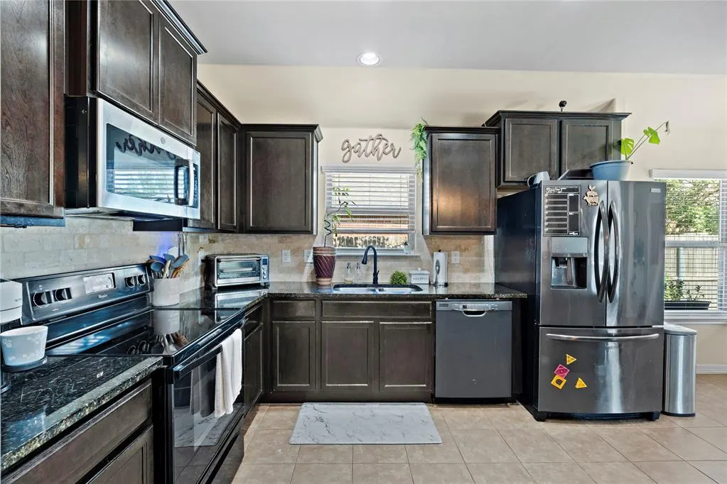 Photo 9 — 11001 SW 38th Circle, Mustang, OK 73064