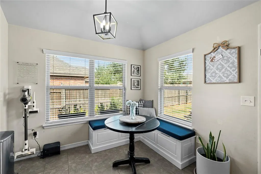 Photo 12 — 11001 SW 38th Circle, Mustang, OK 73064