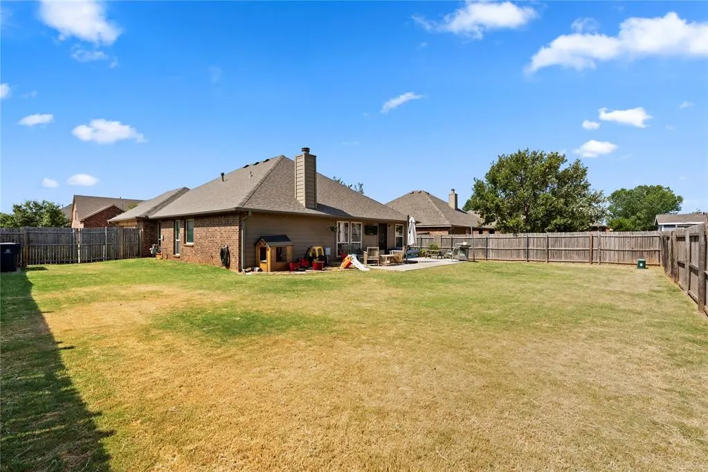 Photo 24 — 11001 SW 38th Circle, Mustang, OK 73064