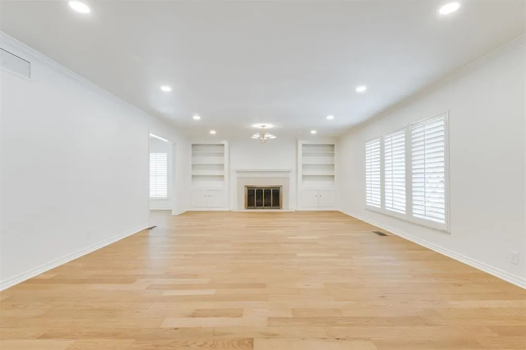 Photo 8 — 6345 Glenbrook Court, Oklahoma City, OK 73118