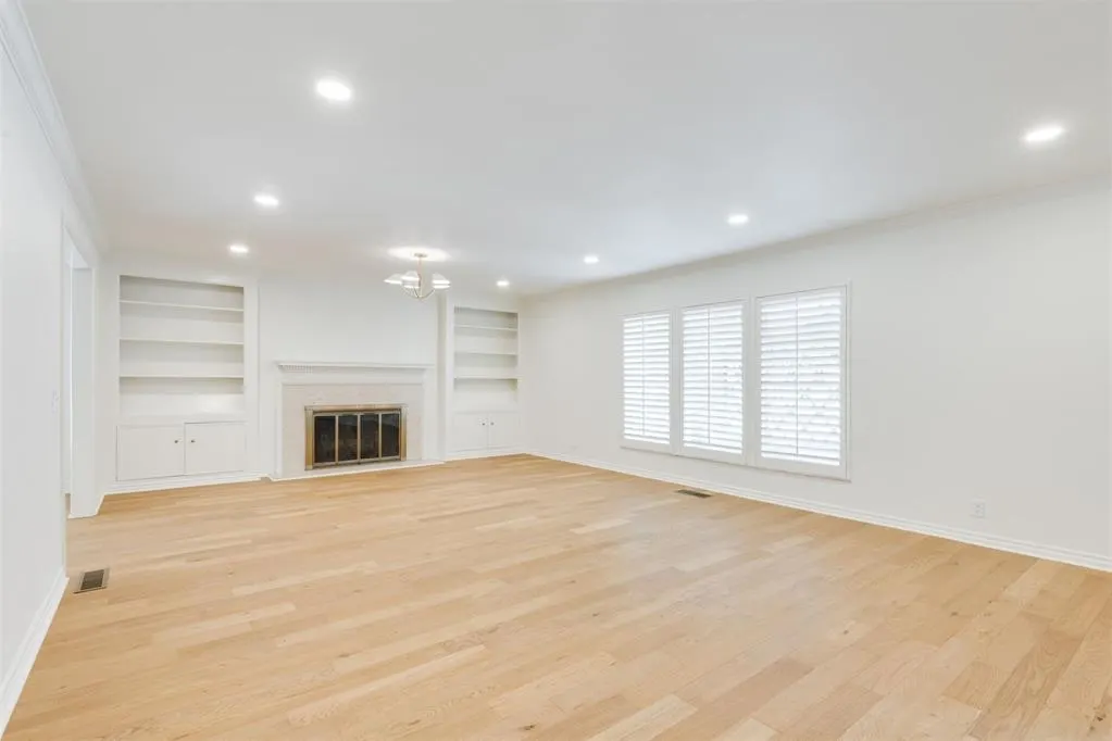 Photo 10 — 6345 Glenbrook Court, Oklahoma City, OK 73118