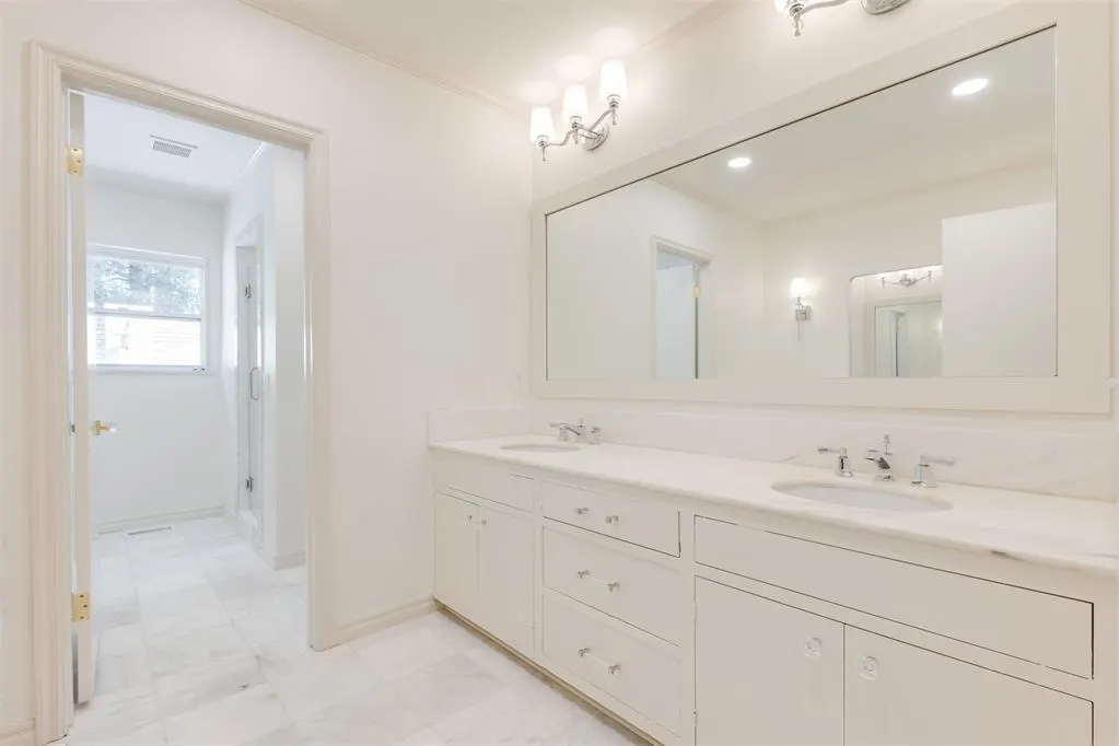 Photo 29 — 6345 Glenbrook Court, Oklahoma City, OK 73118