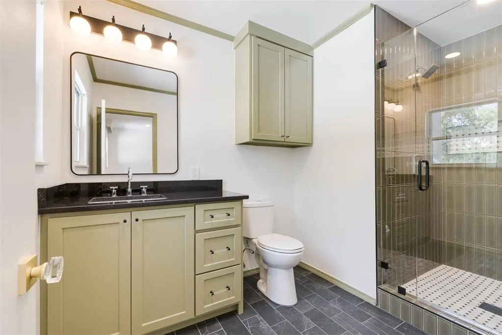 Photo 35 — 6345 Glenbrook Court, Oklahoma City, OK 73118